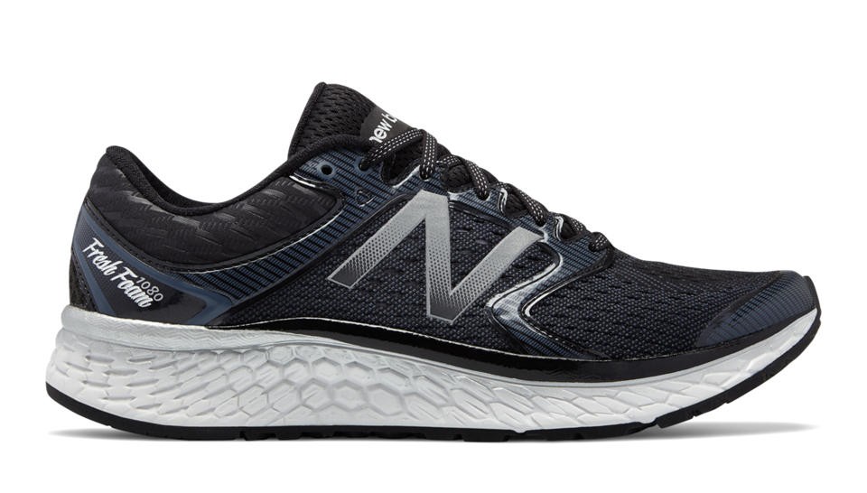 new balance noir avec un blanc